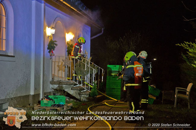 20202020 Alarmierter Schadstoffeinsatz stellte sich als defekte Heizanlage heraus in Baden Ortsteil Weikersdorf   Foto: © Stefan Schneider BFKDO Baden