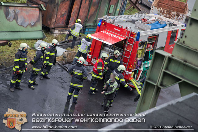 20210105 Brand einer Filteranlage während Revisionsarbeiten in Enzesfeld Foto: © Stefan Schneider BFKDO Baden 20210105 Brand einer Filteranlage während Revisionsarbeiten in Enzesfeld Foto: © Stefan Schneider BFKDO Baden