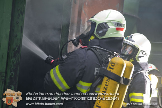 20210105 Brand einer Filteranlage während Revisionsarbeiten in Enzesfeld Foto: © Stefan Schneider BFKDO Baden 20210105 Brand einer Filteranlage während Revisionsarbeiten in Enzesfeld Foto: © Stefan Schneider BFKDO Baden
