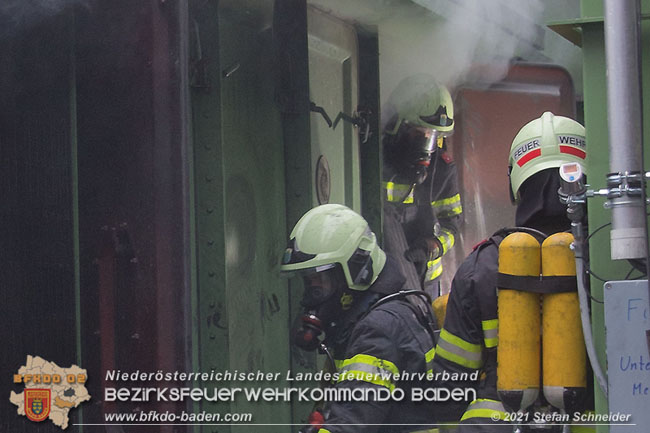 20210105 Brand einer Filteranlage während Revisionsarbeiten in Enzesfeld Foto: © Stefan Schneider BFKDO Baden 20210105 Brand einer Filteranlage während Revisionsarbeiten in Enzesfeld Foto: © Stefan Schneider BFKDO Baden