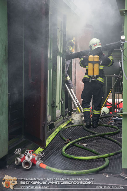 20210105 Brand einer Filteranlage während Revisionsarbeiten in Enzesfeld Foto: © Stefan Schneider BFKDO Baden 20210105 Brand einer Filteranlage während Revisionsarbeiten in Enzesfeld Foto: © Stefan Schneider BFKDO Baden