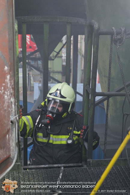 20210105 Brand einer Filteranlage whrend Revisionsarbeiten in Enzesfeld  Foto:  Stefan Schneider BFKDO Baden