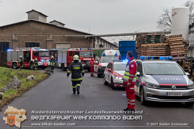 20210105 Brand einer Filteranlage während Revisionsarbeiten in Enzesfeld Foto: © Stefan Schneider BFKDO Baden 20210105 Brand einer Filteranlage während Revisionsarbeiten in Enzesfeld Foto: © Stefan Schneider BFKDO Baden