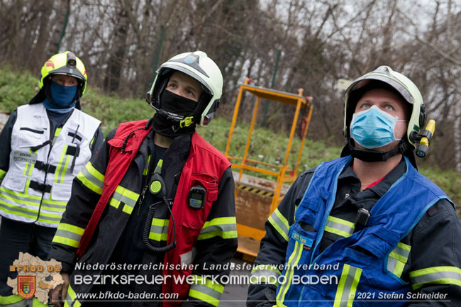 20210105 Brand einer Filteranlage während Revisionsarbeiten in Enzesfeld Foto: © Stefan Schneider BFKDO Baden 20210105 Brand einer Filteranlage während Revisionsarbeiten in Enzesfeld Foto: © Stefan Schneider BFKDO Baden