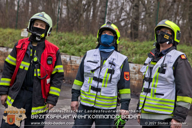 20210105 Brand einer Filteranlage während Revisionsarbeiten in Enzesfeld Foto: © Stefan Schneider BFKDO Baden 20210105 Brand einer Filteranlage während Revisionsarbeiten in Enzesfeld Foto: © Stefan Schneider BFKDO Baden