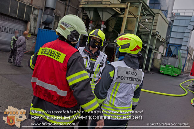20210105 Brand einer Filteranlage während Revisionsarbeiten in Enzesfeld Foto: © Stefan Schneider BFKDO Baden 20210105 Brand einer Filteranlage während Revisionsarbeiten in Enzesfeld Foto: © Stefan Schneider BFKDO Baden