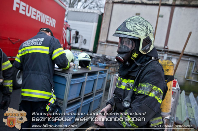 20210105 Brand einer Filteranlage während Revisionsarbeiten in Enzesfeld Foto: © Stefan Schneider BFKDO Baden 20210105 Brand einer Filteranlage während Revisionsarbeiten in Enzesfeld Foto: © Stefan Schneider BFKDO Baden
