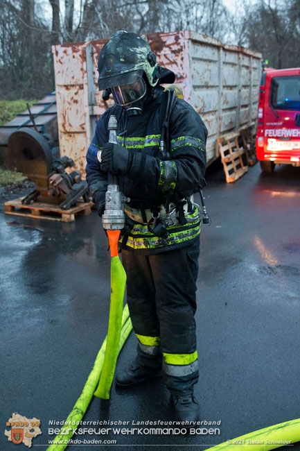 20210105 Brand einer Filteranlage whrend Revisionsarbeiten in Enzesfeld  Foto:  Stefan Schneider BFKDO Baden