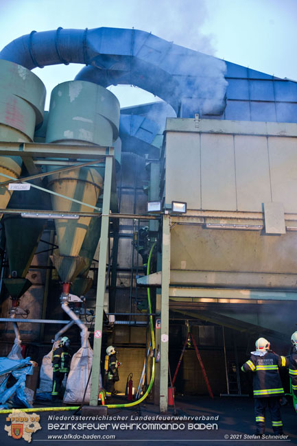 20210105 Brand einer Filteranlage whrend Revisionsarbeiten in Enzesfeld  Foto:  Stefan Schneider BFKDO Baden