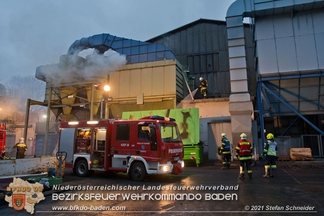 20210105 Brand einer Filteranlage während Revisionsarbeiten in Enzesfeld Foto: © Stefan Schneider BFKDO Baden 20210105 Brand einer Filteranlage während Revisionsarbeiten in Enzesfeld Foto: © Stefan Schneider BFKDO Baden