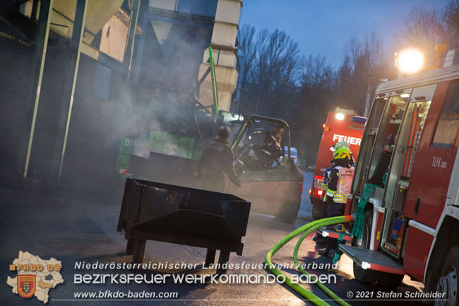 20210105 Brand einer Filteranlage während Revisionsarbeiten in Enzesfeld Foto: © Stefan Schneider BFKDO Baden 20210105 Brand einer Filteranlage während Revisionsarbeiten in Enzesfeld Foto: © Stefan Schneider BFKDO Baden