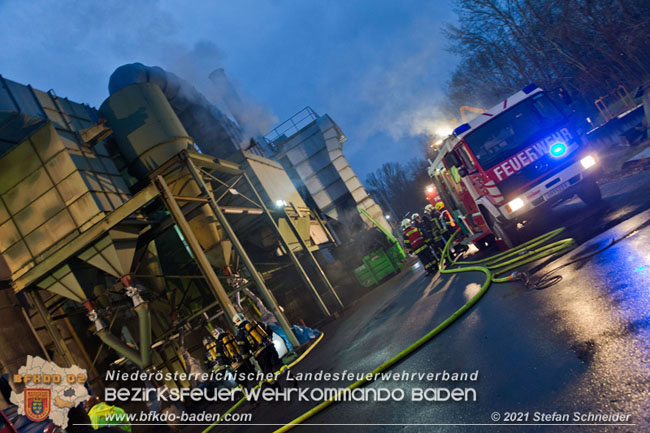 20210105 Brand einer Filteranlage whrend Revisionsarbeiten in Enzesfeld  Foto:  Stefan Schneider BFKDO Baden