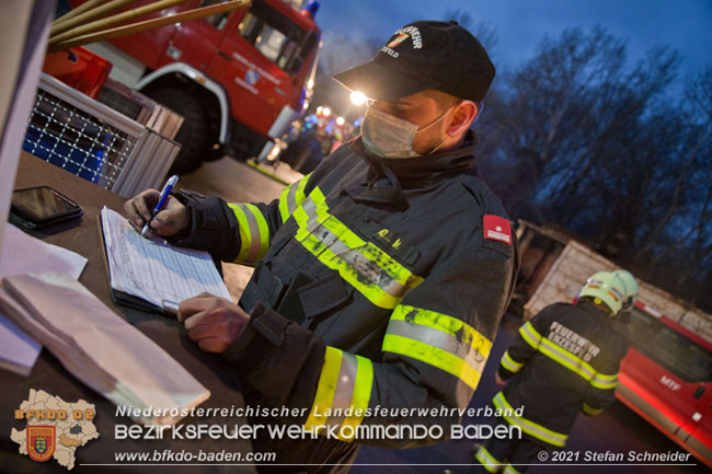 20210105 Brand einer Filteranlage während Revisionsarbeiten in Enzesfeld Foto: © Stefan Schneider BFKDO Baden 20210105 Brand einer Filteranlage während Revisionsarbeiten in Enzesfeld Foto: © Stefan Schneider BFKDO Baden