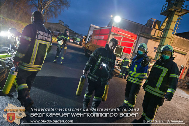 20210105 Brand einer Filteranlage während Revisionsarbeiten in Enzesfeld Foto: © Stefan Schneider BFKDO Baden 20210105 Brand einer Filteranlage während Revisionsarbeiten in Enzesfeld Foto: © Stefan Schneider BFKDO Baden