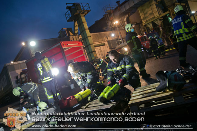 20210105 Brand einer Filteranlage whrend Revisionsarbeiten in Enzesfeld  Foto:  Stefan Schneider BFKDO Baden