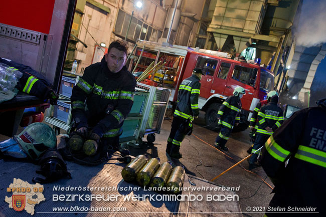 20210105 Brand einer Filteranlage während Revisionsarbeiten in Enzesfeld Foto: © Stefan Schneider BFKDO Baden 20210105 Brand einer Filteranlage während Revisionsarbeiten in Enzesfeld Foto: © Stefan Schneider BFKDO Baden