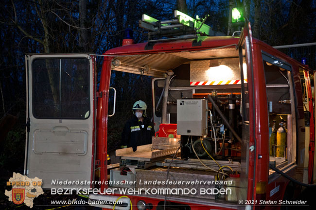 20210105 Brand einer Filteranlage während Revisionsarbeiten in Enzesfeld Foto: © Stefan Schneider BFKDO Baden 20210105 Brand einer Filteranlage während Revisionsarbeiten in Enzesfeld Foto: © Stefan Schneider BFKDO Baden