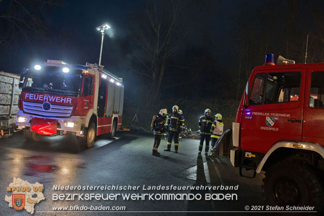 20210105 Brand einer Filteranlage während Revisionsarbeiten in Enzesfeld Foto: © Stefan Schneider BFKDO Baden 20210105 Brand einer Filteranlage während Revisionsarbeiten in Enzesfeld Foto: © Stefan Schneider BFKDO Baden