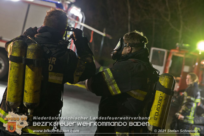 20210105 Brand einer Filteranlage während Revisionsarbeiten in Enzesfeld Foto: © Stefan Schneider BFKDO Baden 20210105 Brand einer Filteranlage während Revisionsarbeiten in Enzesfeld Foto: © Stefan Schneider BFKDO Baden