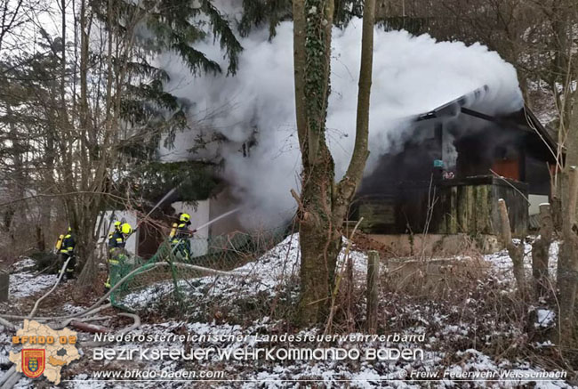 20210111 Brand einer Holzhtte im Waldgebiet Furth a.d.Triesting   Foto:  FF Weissenbach/Triesting