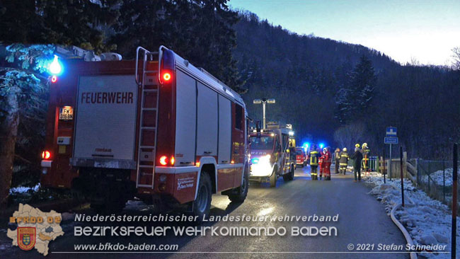 20210111 Brand einer Holzhtte im Waldgebiet Furth a.d.Triesting   Foto:  Stefan Schneider BFKDO Baden