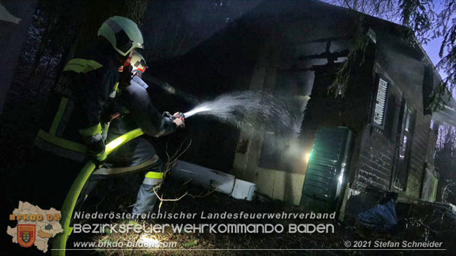 20210111 Brand einer Holzhtte im Waldgebiet Furth a.d.Triesting   Foto:  Stefan Schneider BFKDO Baden