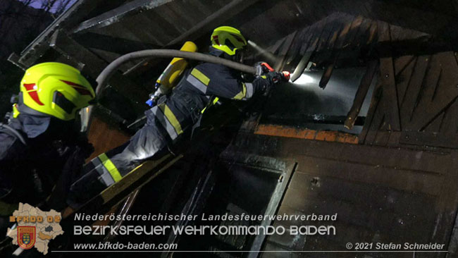 20210111 Brand einer Holzhtte im Waldgebiet Furth a.d.Triesting   Foto:  Stefan Schneider BFKDO Baden