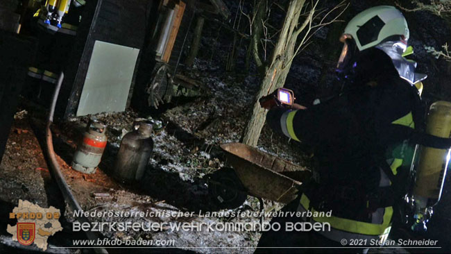 20210111 Brand einer Holzhtte im Waldgebiet Furth a.d.Triesting   Foto:  Stefan Schneider BFKDO Baden