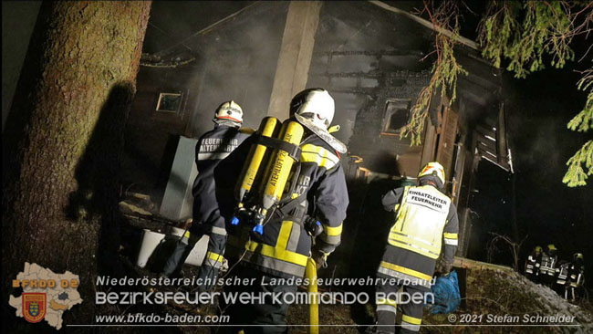 20210111 Brand einer Holzhtte im Waldgebiet Furth a.d.Triesting   Foto:  Stefan Schneider BFKDO Baden