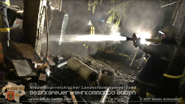 20210111 Brand einer Holzhtte im Waldgebiet Furth a.d.Triesting   Foto:  Stefan Schneider BFKDO Baden