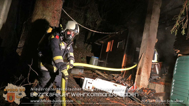 20210111 Brand einer Holzhtte im Waldgebiet Furth a.d.Triesting   Foto:  Stefan Schneider BFKDO Baden