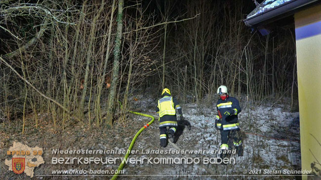 20210111 Brand einer Holzhtte im Waldgebiet Furth a.d.Triesting   Foto:  Stefan Schneider BFKDO Baden