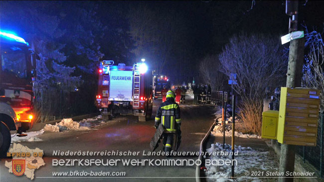 20210111 Brand einer Holzhtte im Waldgebiet Furth a.d.Triesting   Foto:  Stefan Schneider BFKDO Baden