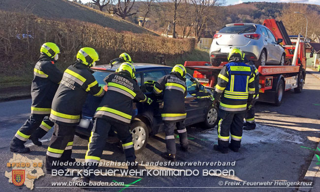 20210125 Verkehrsunfall LB11 in Heiligenkreuz   Foto: © Freiwillige Feuerwehr Heiligenkreuz