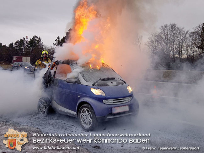 20210128 Fahrzeugbrand auf der A2 bei Leobersdorf  Foto:  Freiwillige Feuerwehr Leobersdorf