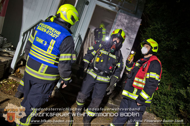 20210205 Vermeintliche Brandstiftung beim historischen Caf im Badener Kurpark  Foto:  Freiwillige Feuerwehr Baden-Stadt