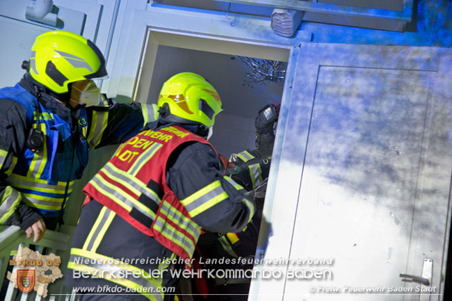 20210205 Vermeintliche Brandstiftung beim historischen Caf im Badener Kurpark  Foto:  Freiwillige Feuerwehr Baden-Stadt