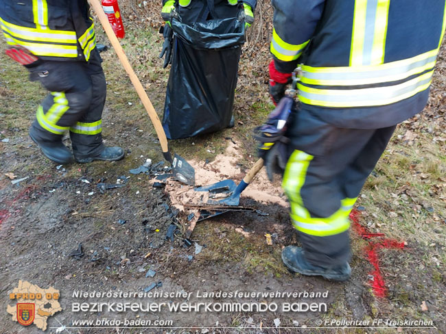 20210219 Verkehrsunfall auf der Umfahrung Oeynhausen   Foto:  Franz Plleritzer FF Traiskirchen-Stadt 