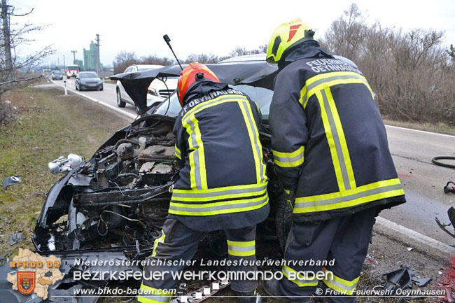 20210219 Verkehrsunfall auf der Umfahrung Oeynhausen   Foto:  Freiwillige Feuerwehr Oeynhausen