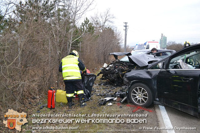 20210219 Verkehrsunfall auf der Umfahrung Oeynhausen   Foto:  Freiwillige Feuerwehr Oeynhausen