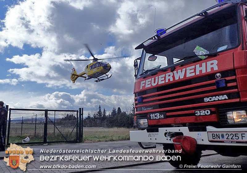 20210317 Verkehrsunfall in Gainfarn  Foto:  Freiwillige Feuerwehr Gainfarn