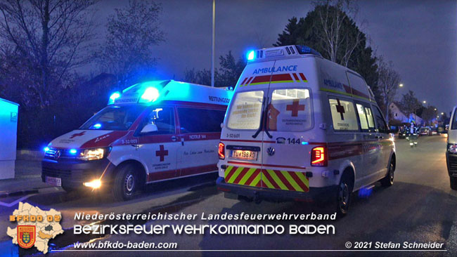 20210427 Wohnungsbrand mit schwerverletzter Frau im Badener Ortsteil Weikersdorf  Foto:  Freiwillige Feuerwehr Baden-Stadt / Stefan Schneider