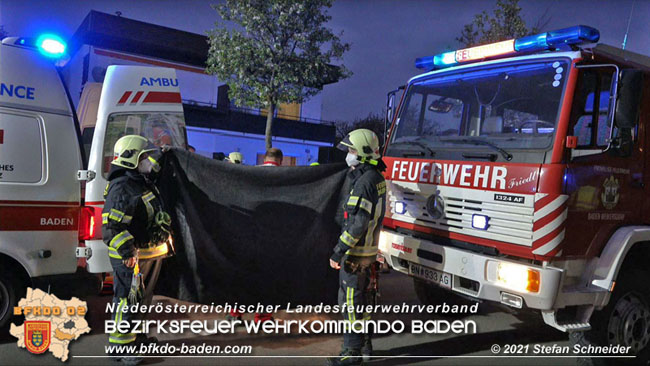 20210427 Wohnungsbrand mit schwerverletzter Frau im Badener Ortsteil Weikersdorf  Foto:  Freiwillige Feuerwehr Baden-Stadt / Stefan Schneider