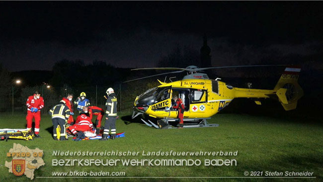 20210427 Wohnungsbrand mit schwerverletzter Frau im Badener Ortsteil Weikersdorf  Foto:  Freiwillige Feuerwehr Baden-Stadt / Stefan Schneider