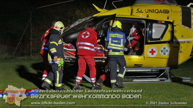 20210427 Wohnungsbrand mit schwerverletzter Frau im Badener Ortsteil Weikersdorf  Foto:  Freiwillige Feuerwehr Baden-Stadt / Stefan Schneider