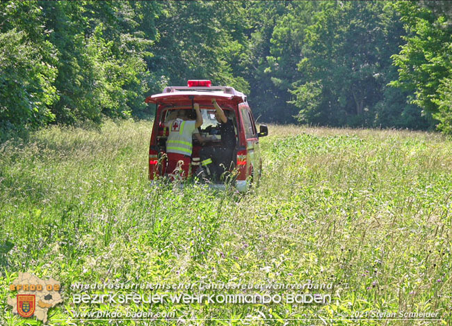 20210619 Feuerwehr untersttzt bei Rettungseinsatz beim Wegerl im Helenental   Foto:  Stefan Schneider