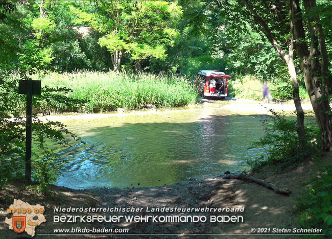 20210619 Feuerwehr untersttzt bei Rettungseinsatz beim Wegerl im Helenental   Foto:  Stefan Schneider