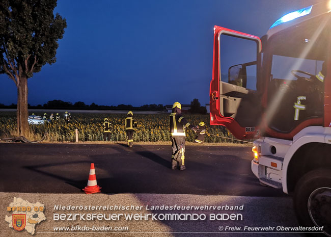 20210717 Verkehrsunfall zwischen Oberwaltersdorf und Ebreichsdorf auf der B210   Foto:  FF Oberwaltersdorf