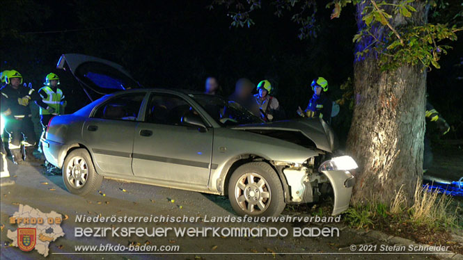 20210809 Verkehrsunfall bei der Ortseinfahrt Tribuswinkel  Foto:  Stefan Schneider