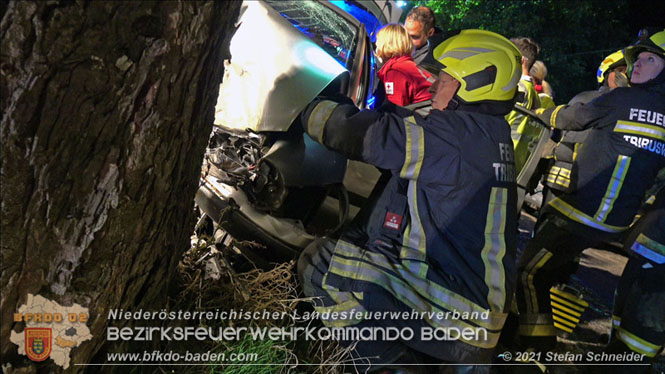 20210809 Verkehrsunfall bei der Ortseinfahrt Tribuswinkel  Foto:  Stefan Schneider